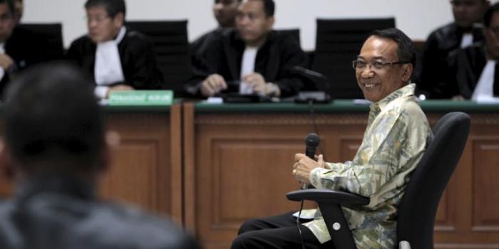 Jero Wacik Minta KPK Periksa Semua Dana Operasional Menteri