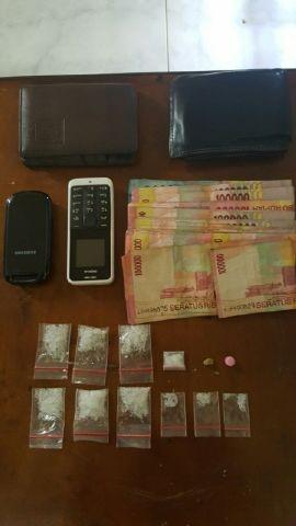 10 Paket Sabu dan Uang Jutaan Rupiah Diamankan dari 2 Pengedar di Mandau