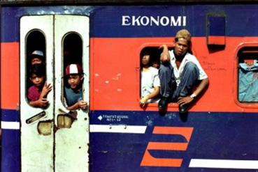 PT KAI Kembali Turunkan Tarif Kereta Api Ekonomi Bersubsidi