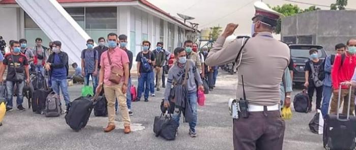 Sampai di Dumai, 17 TKI dari Jambi Asal Kerinci Langsung Diangkut ke Jambi
