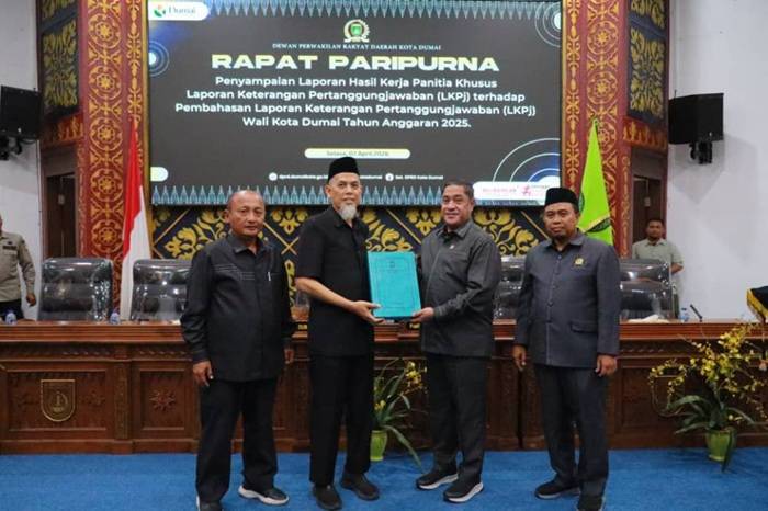 Terima Rekomendasi LKPj 2025 dari Pansus DPRD Dumai, Pemko Dumai Komit Optimalkan PAD dan Pelayanan Publik
