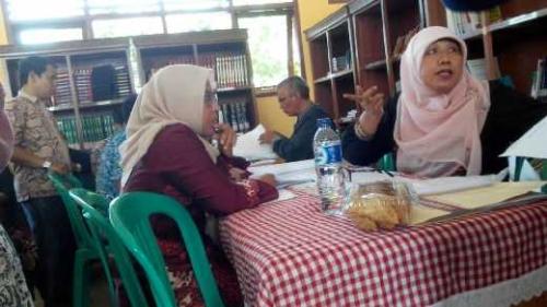 Tim Verifikasi dari Dinas Pendidikan Riau Datangi Guru THL Kabupaten Kampar