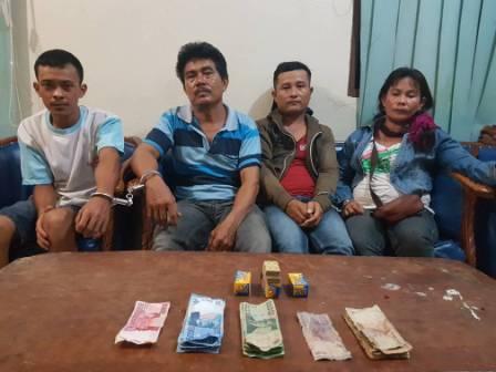 Berjudi, Seorang Wanita dan 3 Pria di Duri Diamankan Polisi