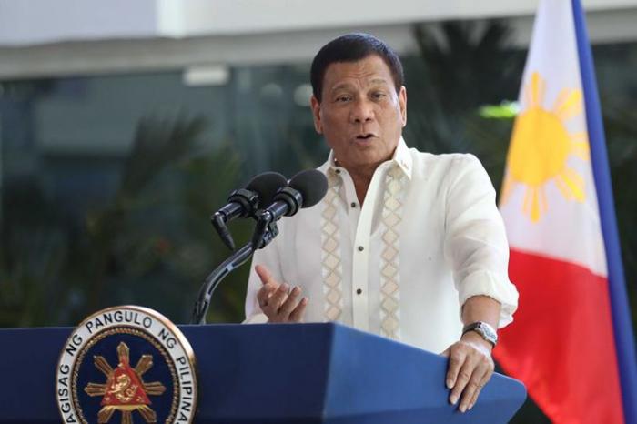 Duterte Ancam Penggal Para Penentang Perang Melawan Narkoba