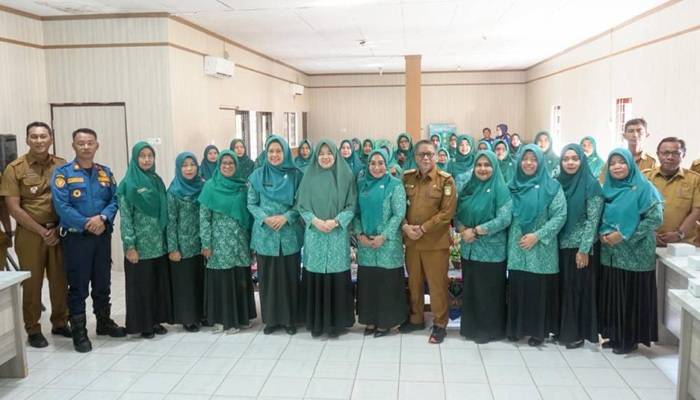 Tingkatkan Kesiapsiagaan Warga, TP PKK Gelar Pelatihan Tanggap Kebakaran Rumah Tangga di Dumai Timur