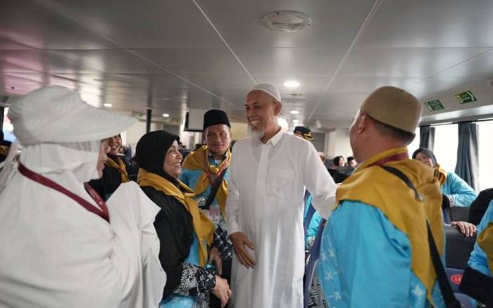 186 CJH Asal Dumai Bertolak ke Embarkasi Batam
