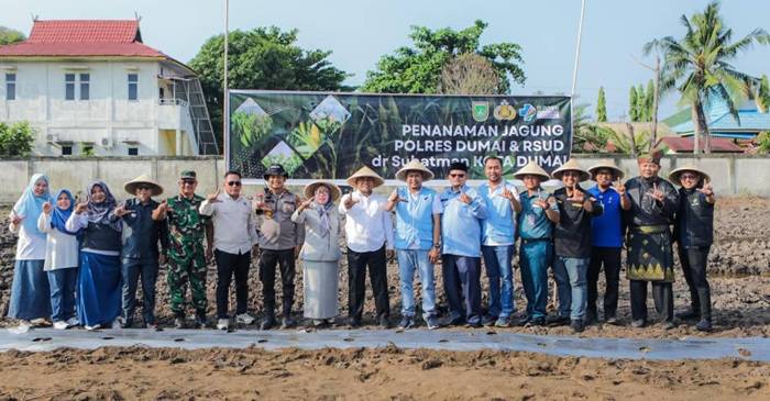 Dorong Ketahanan Pangan dan Gerakan Green Policing, Wawako Dumai Tanam Jagung