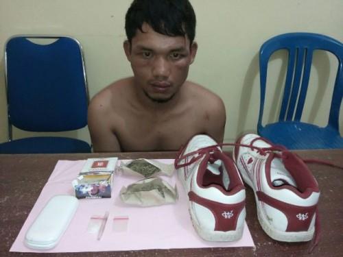 Polres Rohul Menyergap Rumah Diduga Sebagai Tempat Pesta Sabu