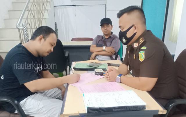 Kasus Pencucian Uang Rp700-an Juta Hasil Jual Beli Narkoba di Bengkalis Dilimpahkan ke Jaksa
