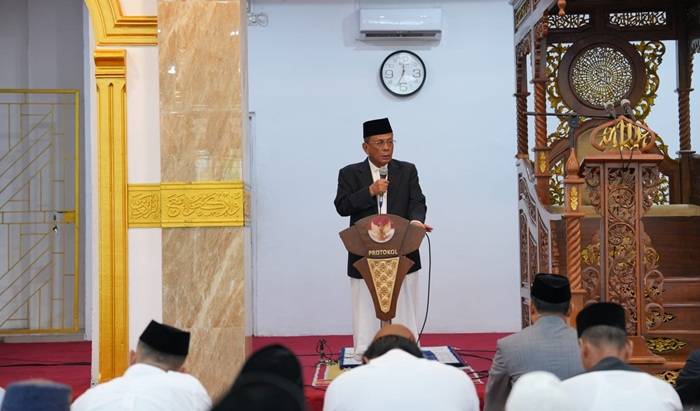 Bupati Rohil Shalat Id di Masjid Agung Alikhlas, Bistamam Ajak Warga Perkuat Keikhlasan Bangun Daerah