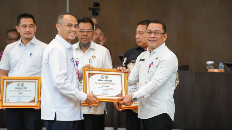 kembali Berbangga, Pemko Dumai Raih Penghargaan Keterbukaan Informasi Publik dari Komisi Informasi Riau
