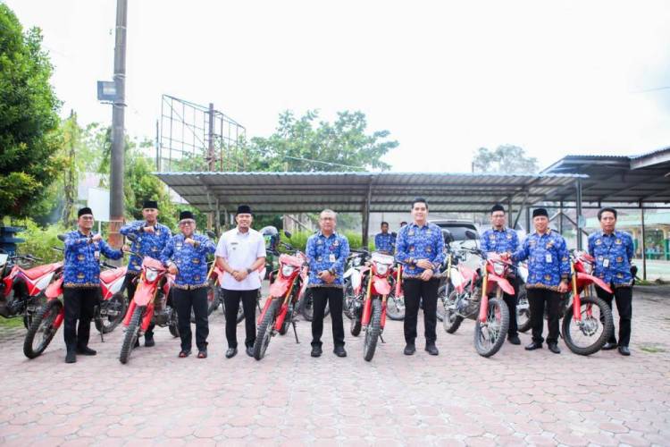 Perkuat Patroli Karhutla, BPBD Kota Dumai Distribusi 20 Unit Kendaraan Roda Dua ke Kelurahan se-Kota Dumai