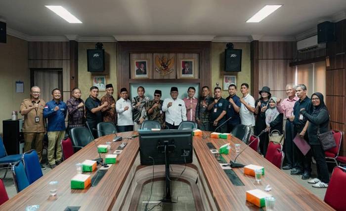 Wawako Dumai Pimpin Rapat Penyelesaian Lahan ROW Jalan Sudirman