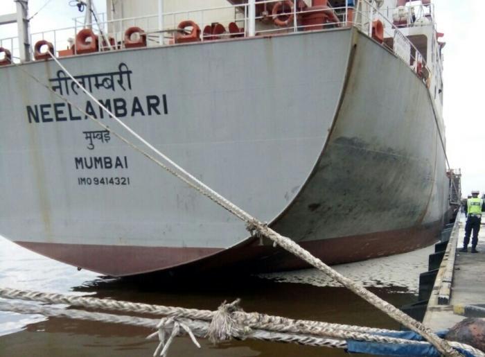 Tumpahan Minyak PT Kreasijaya Adhikarya Cemari Laut Dumai