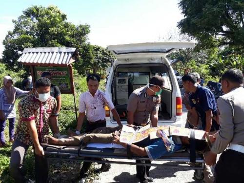 Penjual Jeruk Kaget Temukan Mayat Pria Tanpa Identitas di Pinggir Jalan Lintas Riau - Sumbar