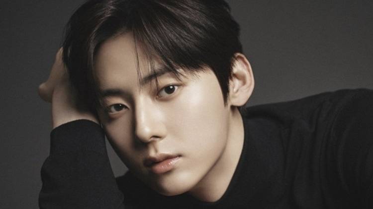 Penggemar Datangi Lokasi Syuting Hwang Min Hyun, Ada Apa? Berikut Agenda Kedatangannya ke Jakarta