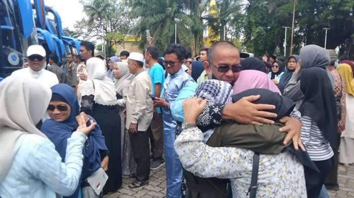 Tangis Bahagia Pecah di Purna MTQ Sambut Kloter Haji Terakhir Asal Riau 