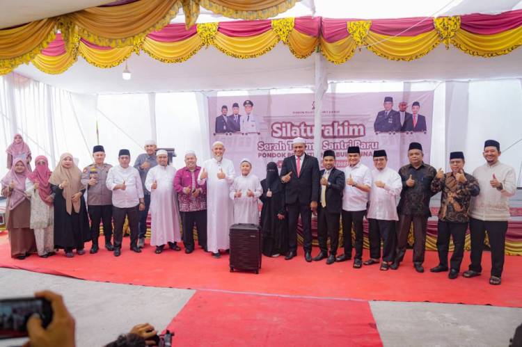 Wali Kota Dumai Hadiri Serah Terima Santri Baru di Ponpes Babul Jannah Putri, Tegaskan Pentingnya Pendidikan Berbasis Akhlak