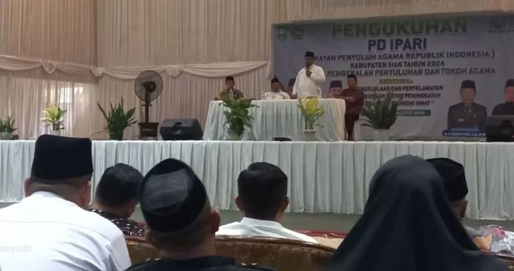 Alfedri Kukuhkan Pengurus IPARI Siak