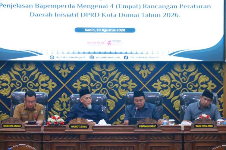 Hadiri Rapat Paripurna, Wako Dumai H Paisal Siap Tindak Lanjuti 4 Ranperda Inisiatif Dewan