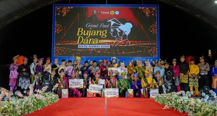 Malam Puncak Grand Final Bujang Dara Pukau Ratusan Warga Dumai