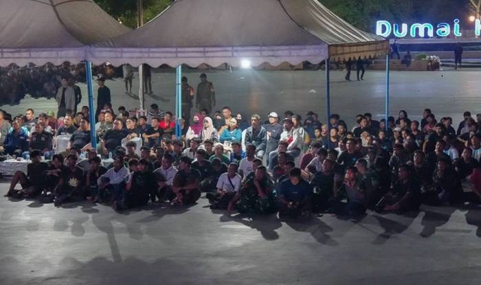 Nobar Final Pildun, Warga Kota Dumai Padati Taman Bukit Gelanggang