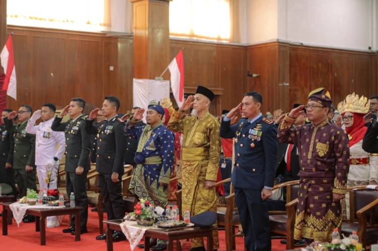 Wako H Paisal Ikuti Upacara Detik-Detik Proklamasi RI ke-81 Secara Virtual di Balai Sri Bunga Tanjung