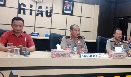  Kapolda Riau Tanggapi Foto Tiga Perwiranya "Kongkow" dengan Bos PT APSL