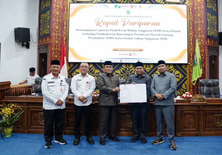 Wawako Sugiyarto Hadiri Paripurna DPRD Dumai, Perubahan APBD 2026 Resmi Disetujui