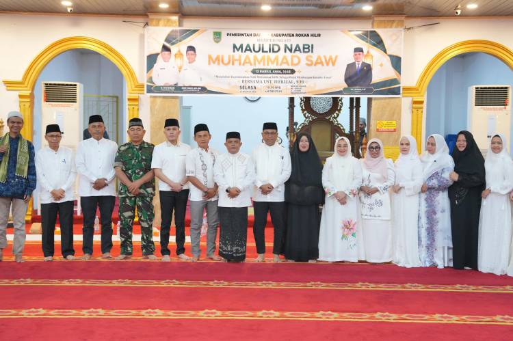 Wakili Bupati pada Maulid Nabi 1448 H, Sekda Rohil Ajak Umat Teladani Rasulullah