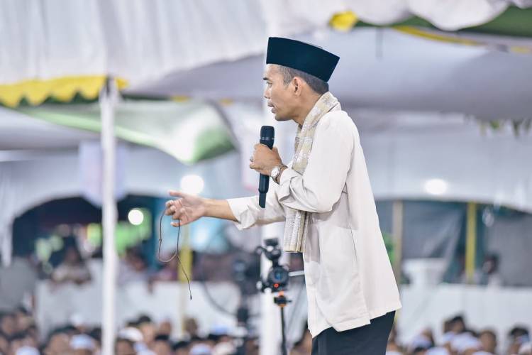 UAS Bikin Jamaah Tertawa di Haul Syekh Oesman: Aku Ko Mudo, Panggil Bro Ajo