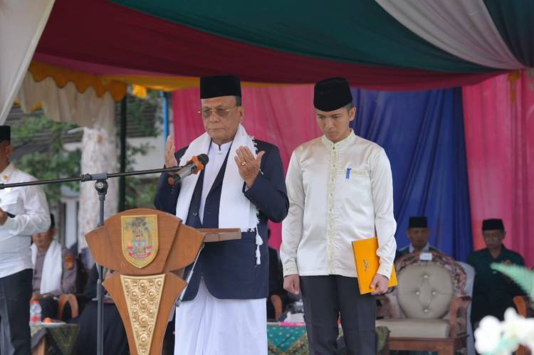 Bupati Rohil H. Bistamam Pimpin Upacara Hari Santri Nasional 2026 di Ponpes Al-Majidiyah
