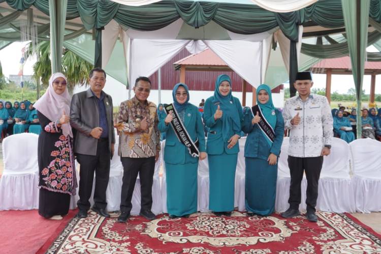 Bupati H. Bistamam Hadiri Pelantikan Ketua TP PKK dan Bunda PAUD Kecamatan Kubu dan Kubu Babussalam