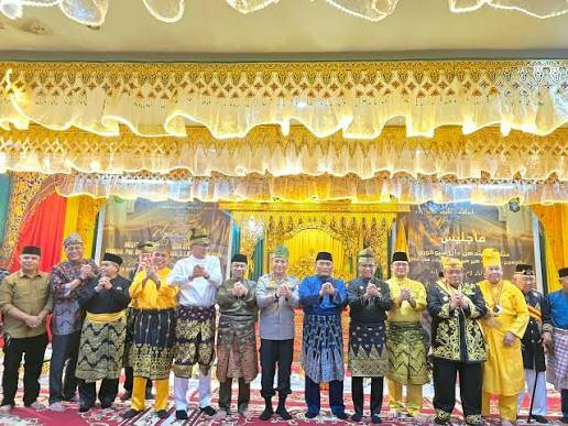 Wakili Kabupaten Rokan Hilir, Sekda Fauzi Efrizal Ikuti Prosesi Melepas Kepindahan Komjen Herry Heryawan