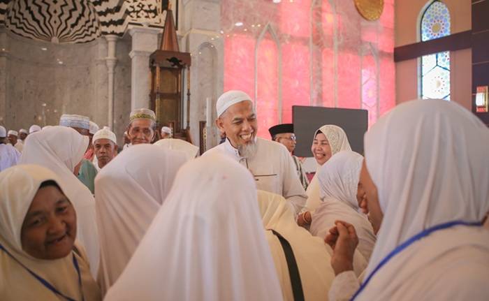 Paisal Lepas 168 Jamaah Tarekat Naqsyabandiyah ke Langkat