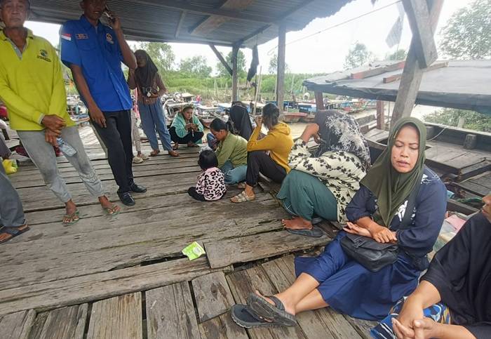 Dua Kapal Nelayan Bagansiapiapi Belum Kembali, Keluarga Panik Menunggu