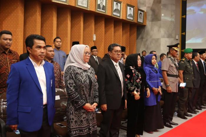 Sumpah Jabatan PAW Ketua DPRD Pekanbaru