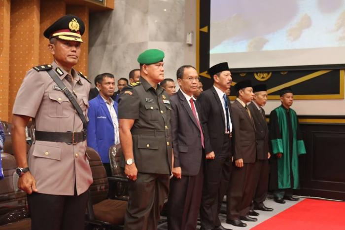 Sumpah Jabatan PAW Ketua DPRD Pekanbaru