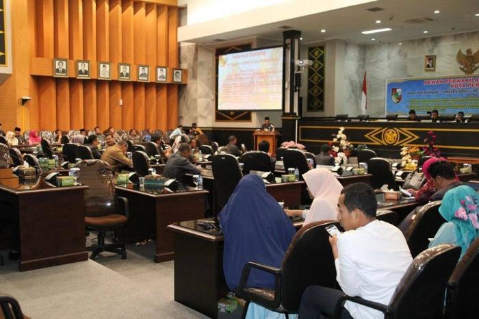 Sidang Paripurna Jawaban Kepala Daerah Terhadap Pandangan Umum Fraksi Ranperda Pengelolaan Barang Milik Daerah