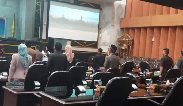 Rapat Paripurna DPRD Pekanbaru Untuk Membahas Ranperda Perpustakaan