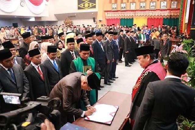 Pelantikan 45 Anggota DPRD Pekanbaru 2019-2024