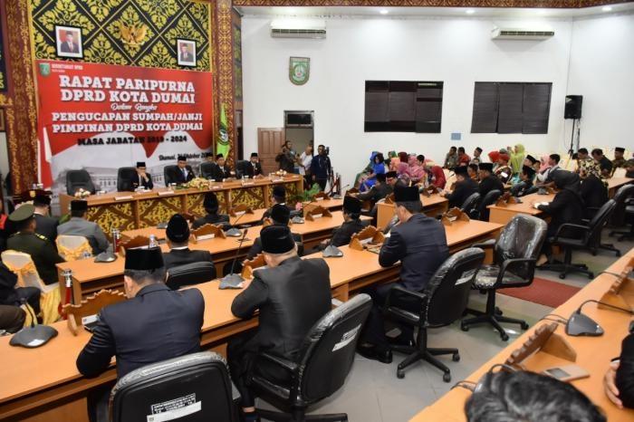 3 Pimpinan Definitif DPRD Dumai Dilantik