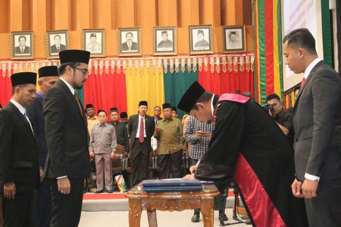 Paripurna�Pengucapan Sumpah Janji Pimpinan DPRD Pekanbaru