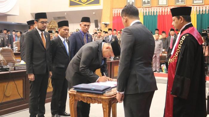 Paripurna�Pengucapan Sumpah Janji Pimpinan DPRD Pekanbaru