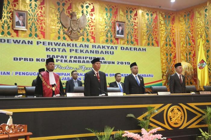 Paripurna�Pengucapan Sumpah Janji Pimpinan DPRD Pekanbaru