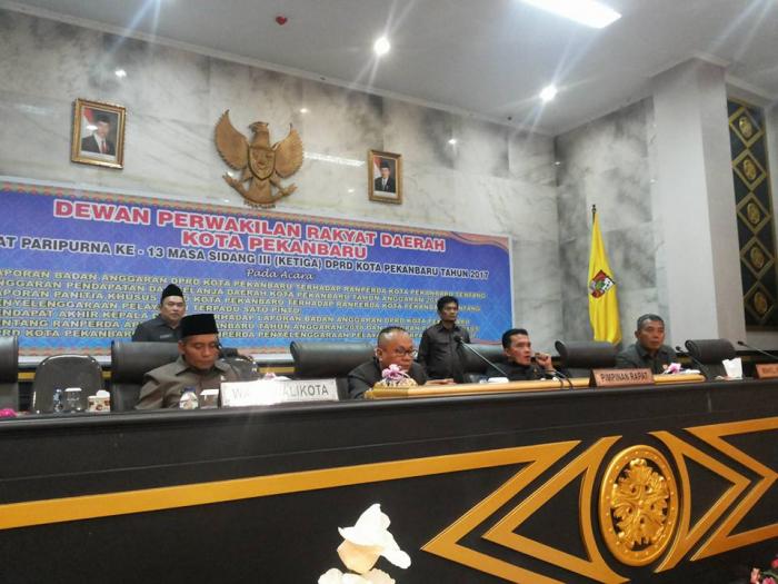 Galeri Fhoto Rangkaian Kegiatan Pengesahan APBD Kota Pekanbaru TA 2018 