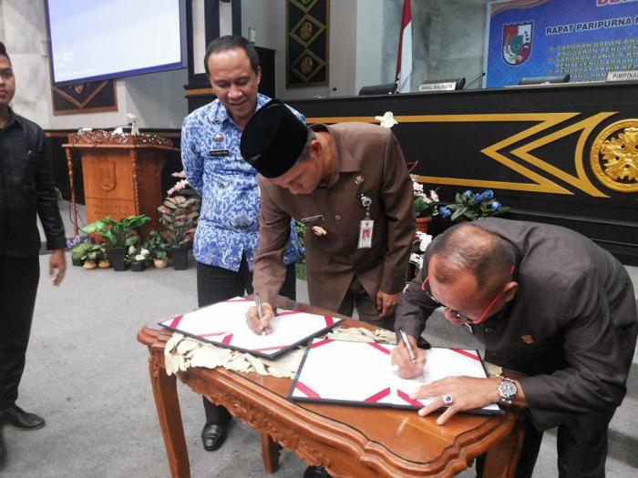 Galeri Fhoto Rangkaian Kegiatan Pengesahan APBD Kota Pekanbaru TA 2018 